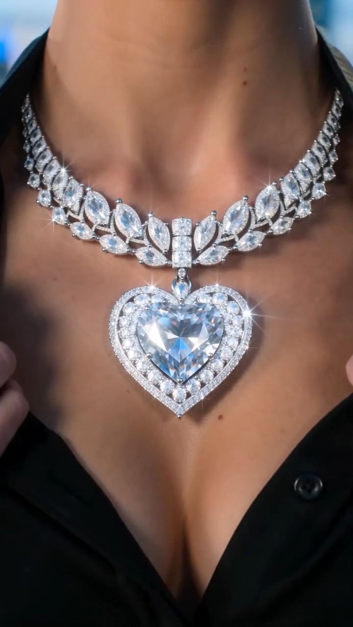 The Necklace She Could Never Forget